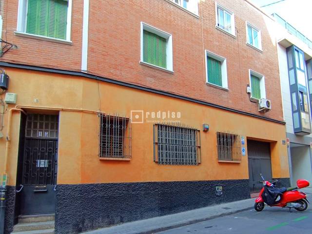 Local comercial en Venta en ROBLEDO en Valdeacederas