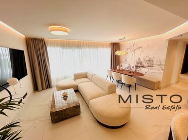 Pis amb piscina en venda a CL LYON-ENSANCHE SUR () Es: Pl: Pt: RESIDENCIAL TERRA.  MARBELLA