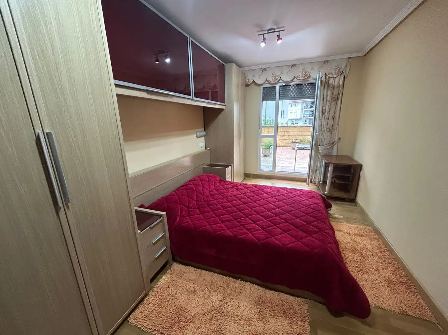 Habitación de Piso de alquiler en Corvera de Toranzo con Calefacción, Jardín privado y Terraza