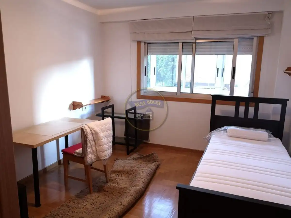 Bedroom of Flat for rent in Vigo   with Heating, Parquet flooring and Furnished