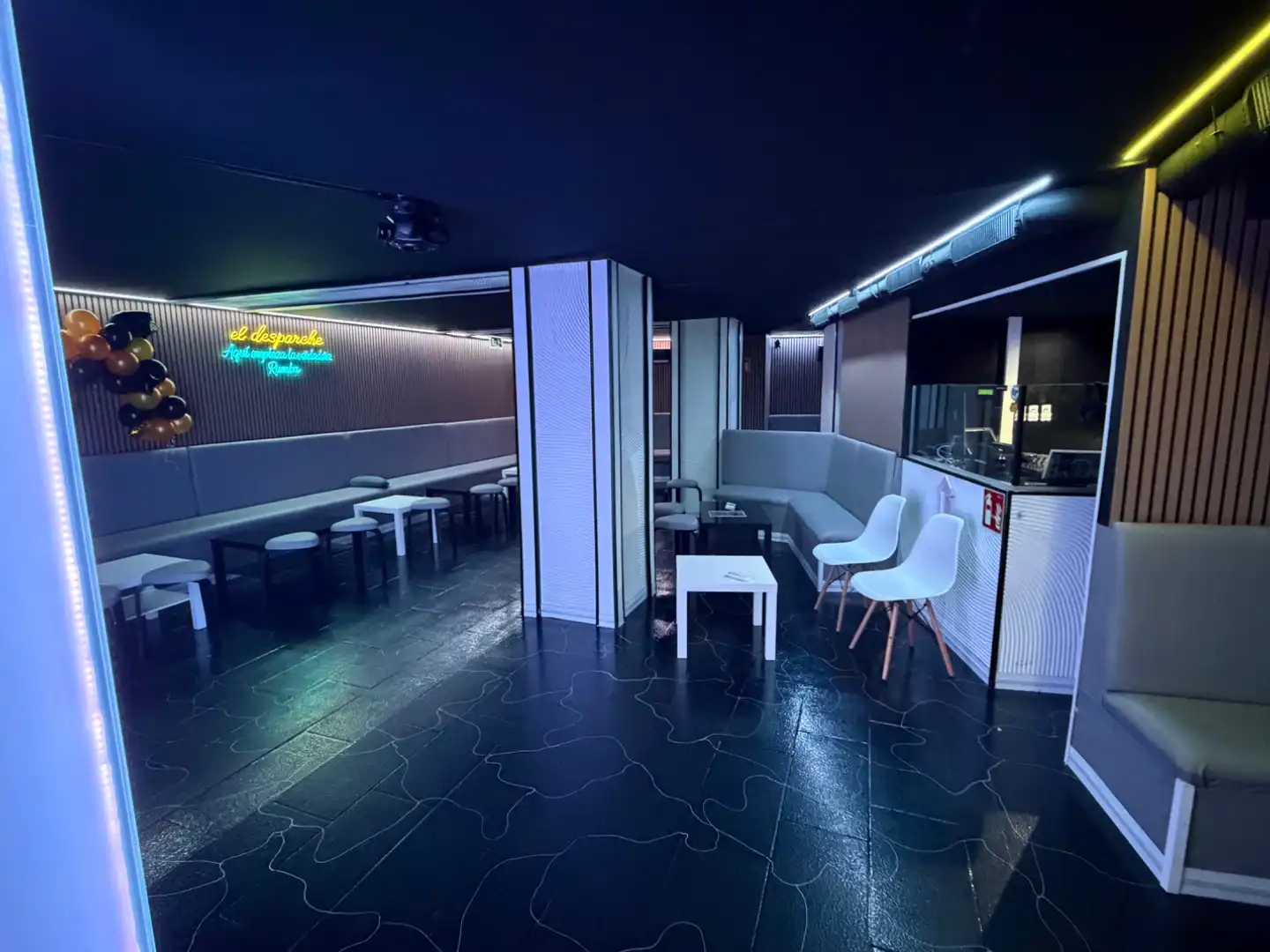 Local comercial en traspaso en General almirante 12