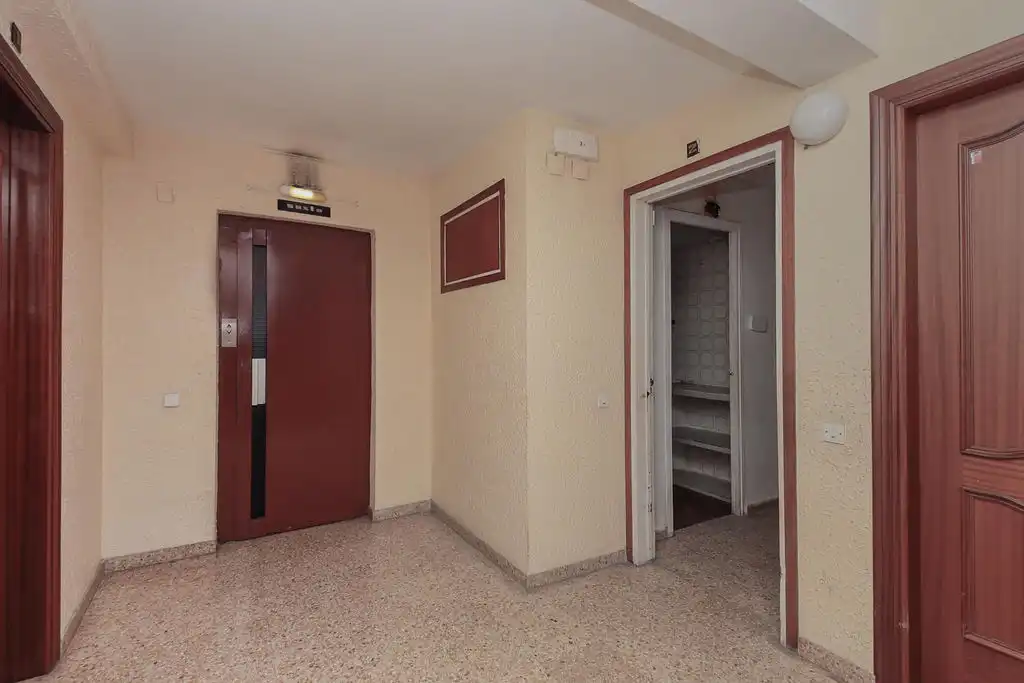Flat with lift for sale in C/ Riu Llobregat, imagen 20
