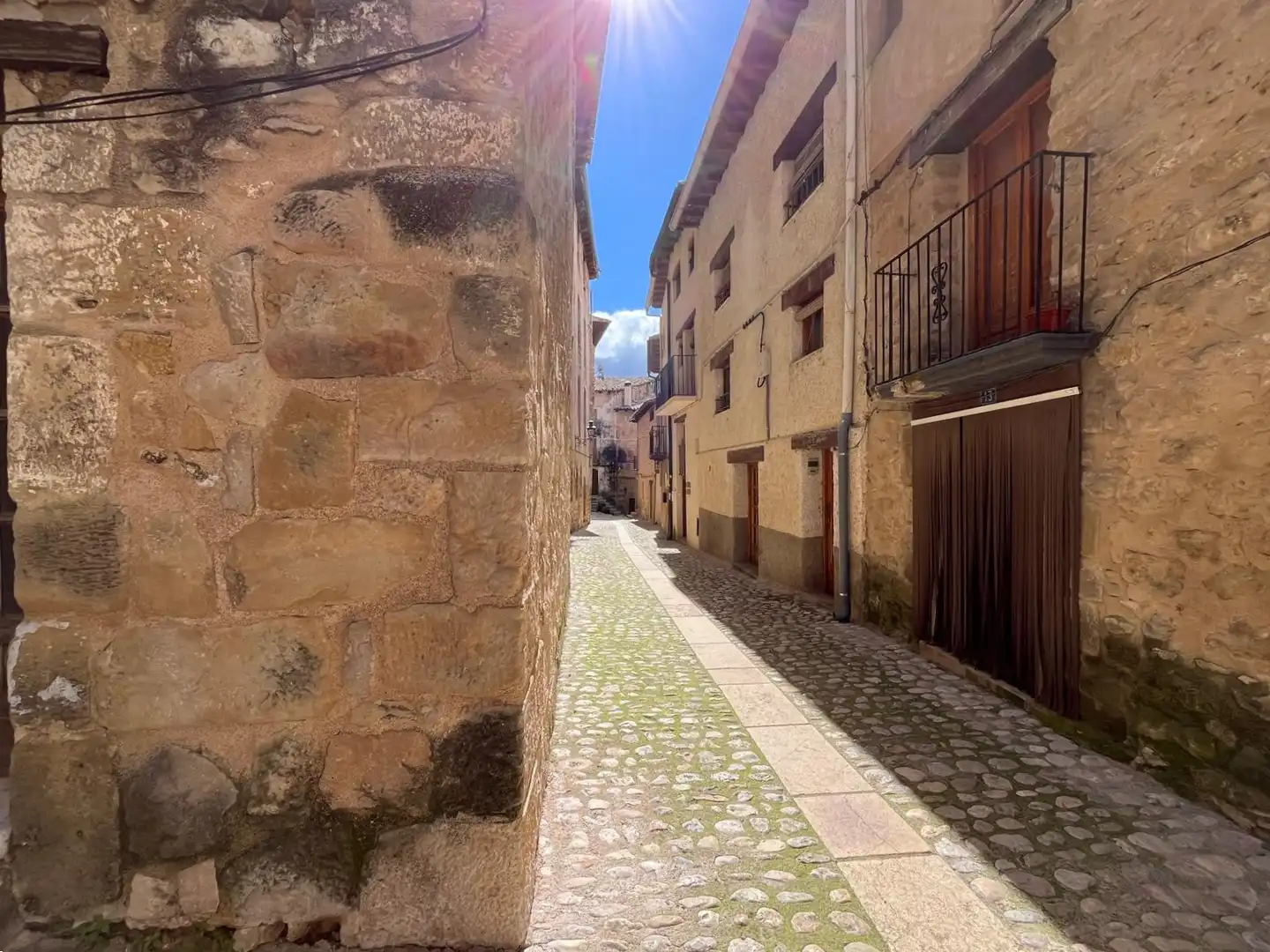 Exterior view of Houses for sale in Valderrobres  with Air Conditioner, Heating and Terrace