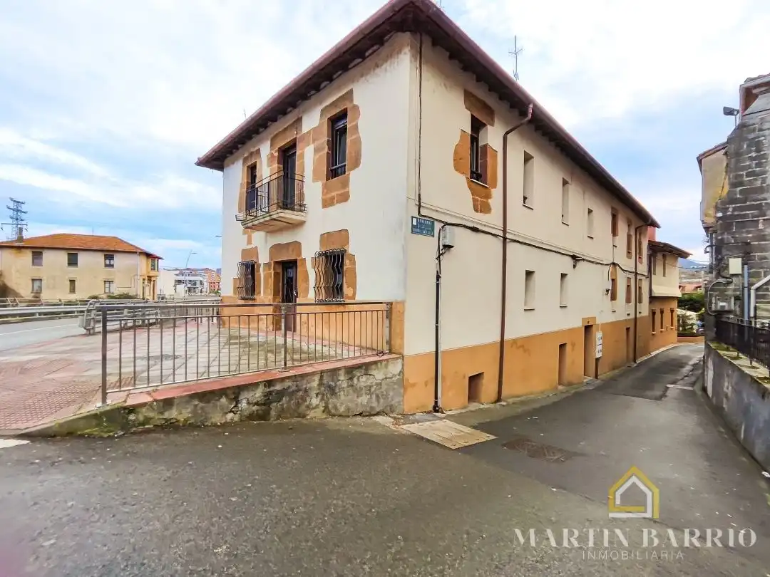 Local comercial en venta en Barrio San Juan, imagen 2