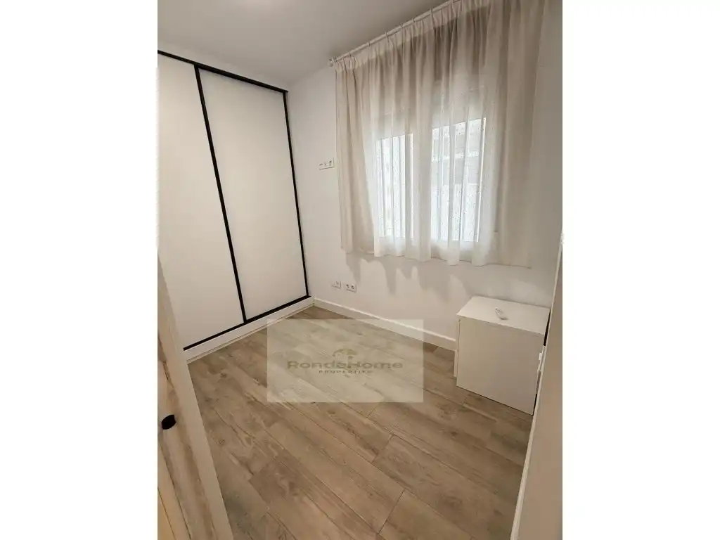 Wohnung zur Miete in Calle Camilo Jose Cela, Puerto Deportivo