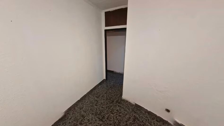Flat for sale in Carrer de l'Algarve, Badia del Vallès