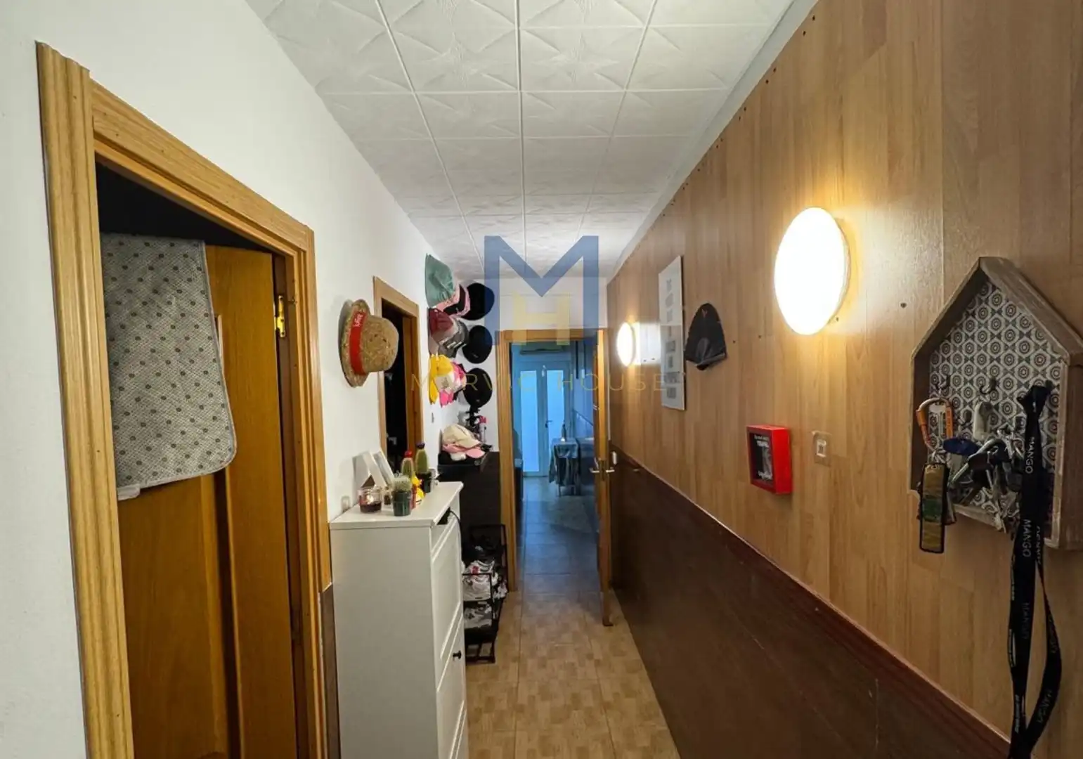 Casa adosada en venta en Badalona con Terraza, Trastero y Amueblado