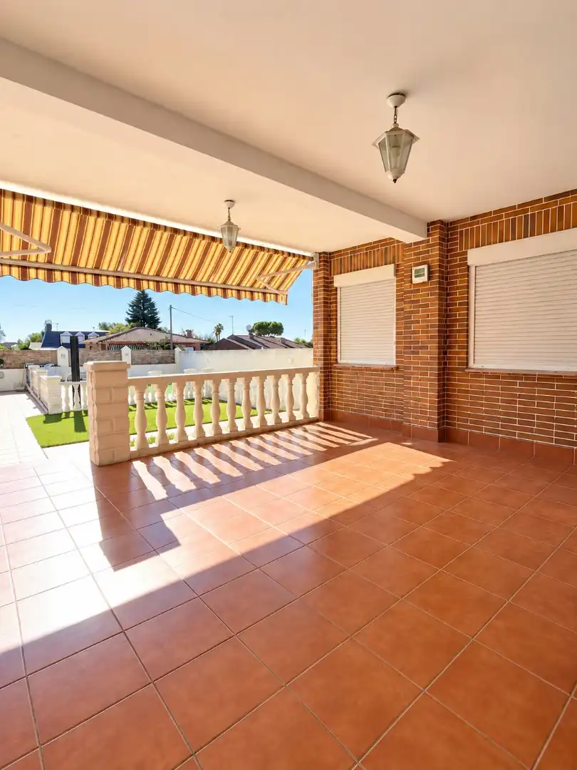 Casa bifamiliare con piscina in vendita a Villa del Prado, imagen 20