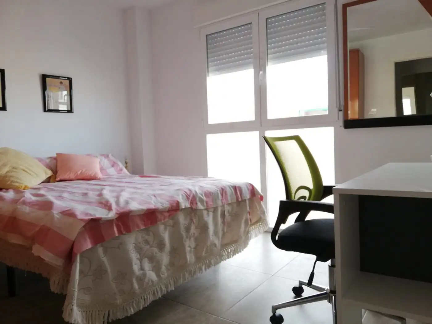 Habitación de Piso de alquiler en Murcia con Aire acondicionado, Terraza y Amueblado