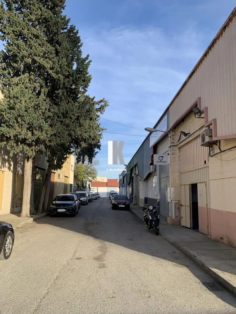 Vista exterior de Nave industrial de alquiler en Jerez de la Frontera