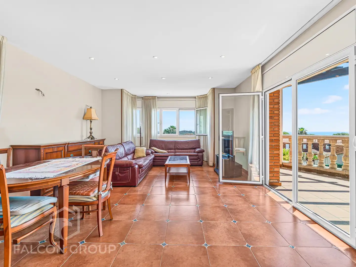 Sala de estar de Casa o chalet en venta en Calafell con Aire acondicionado, Calefacción y Jardín privado