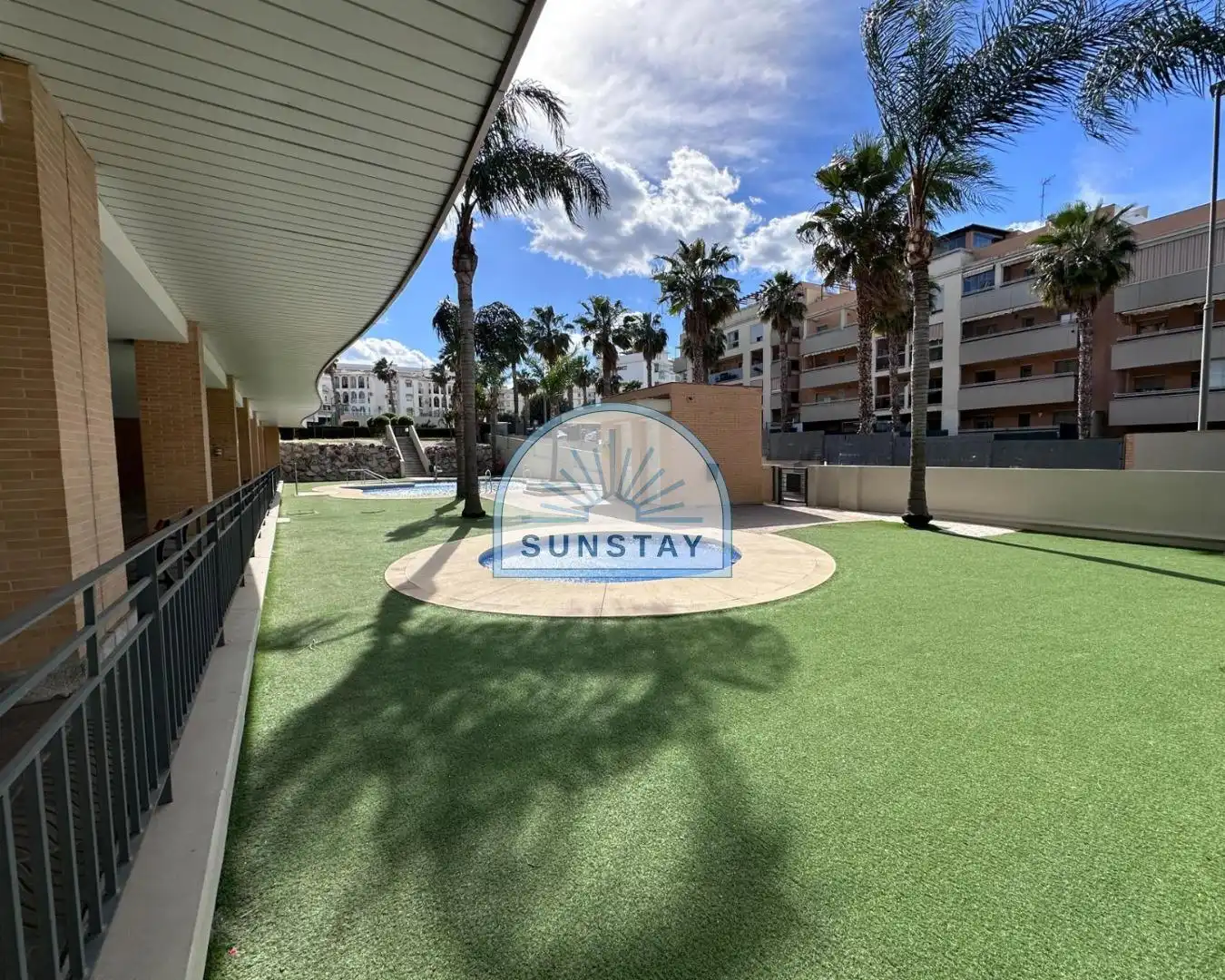 Terraza de Apartamento en venta en Torremolinos con Piscina comunitaria