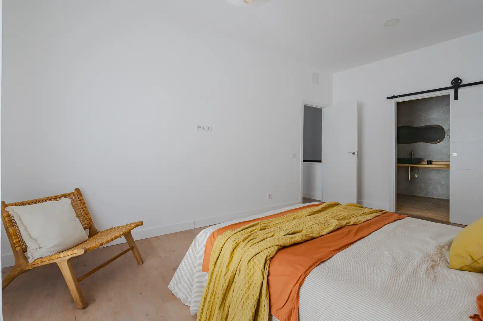 Dormitori de Casa o xalet en venda en Tielmes amb Aire condicionat, Calefacció i Jardí privat