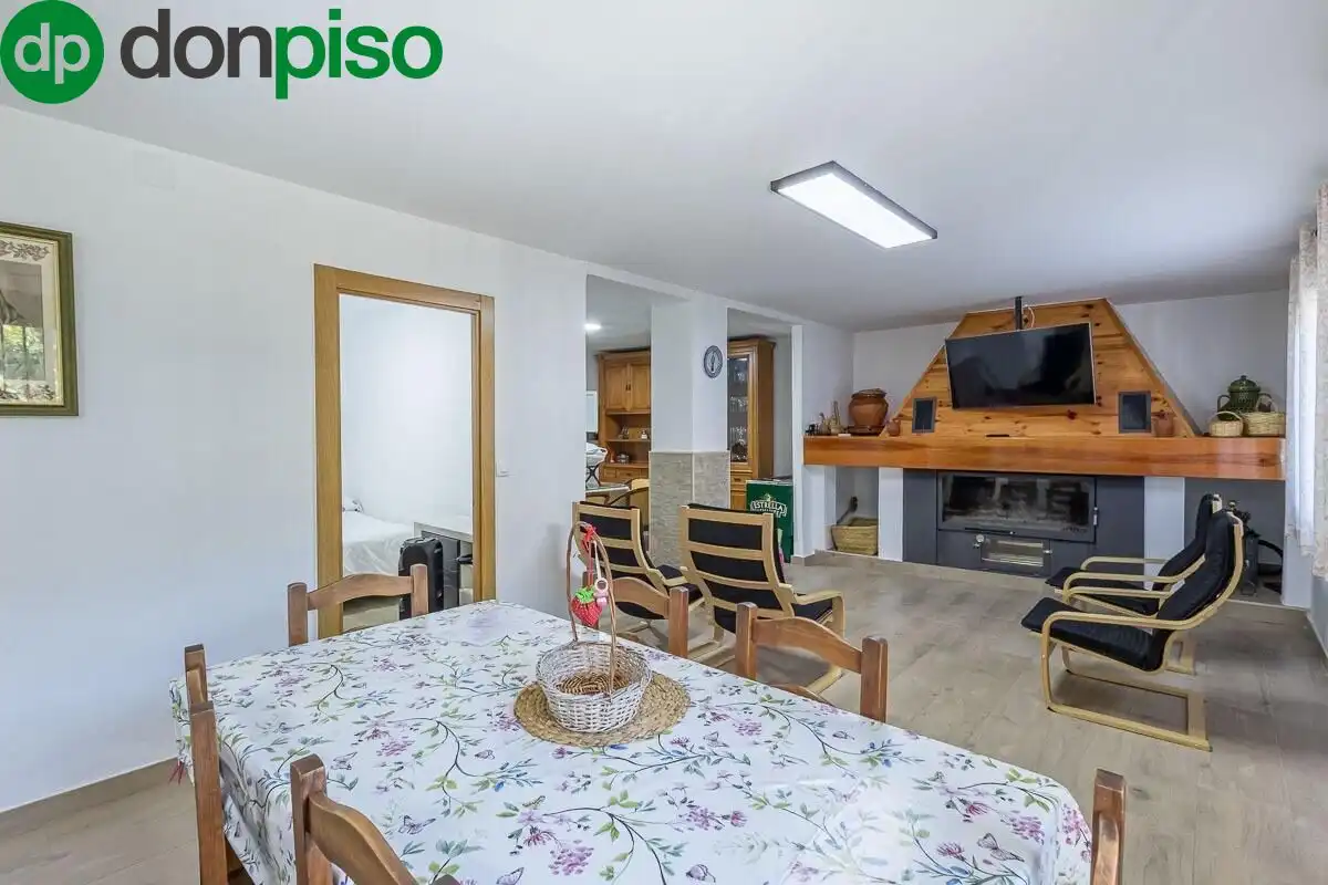 Casa amb piscina en venda a Plaza Polígono 5 Parcela 301, imagen 8