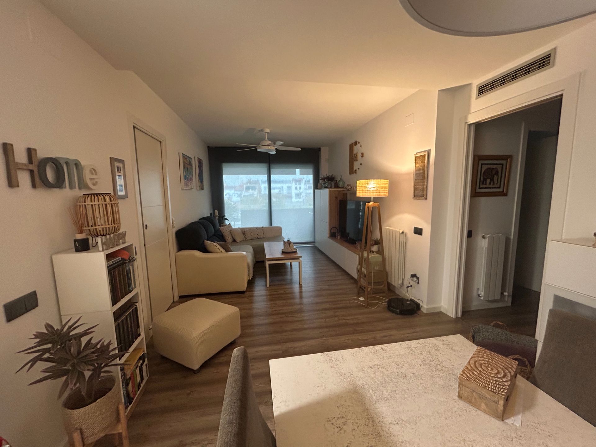 Sala d'estar de Pis en venda en Badalona amb Aire condicionat, Calefacció i Parquet