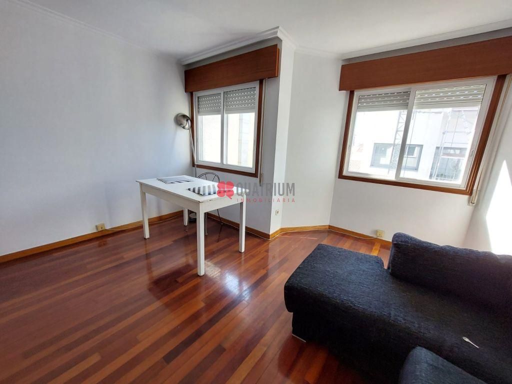 Piso en venta en Santiago de Compostela  con Calefacción y Trastero