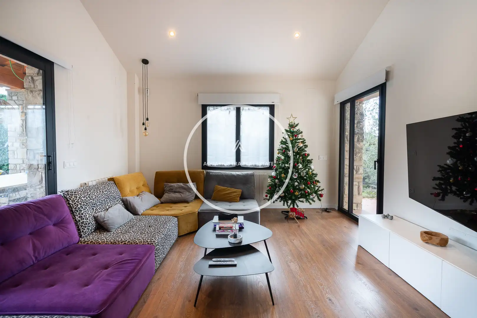 Sala de estar de Casa o chalet en venta en Seva con Aire acondicionado, Calefacción y Jardín privado