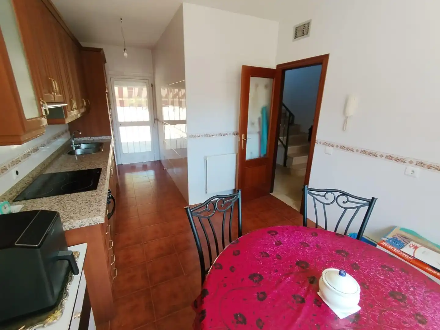 Cuina de Casa o xalet en venda en Cáceres amb Aire condicionat, Calefacció i Jardí privat