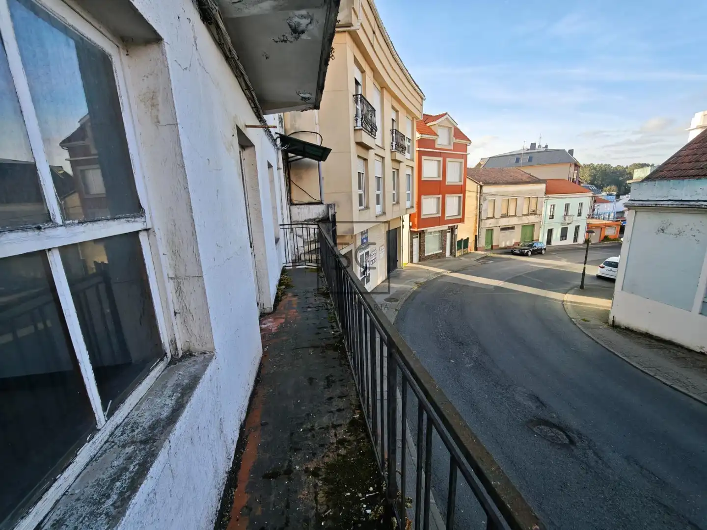 Außenansicht von Maisonette zum Verkauf in Miño mit Terrasse, Abstellraum und Balkon