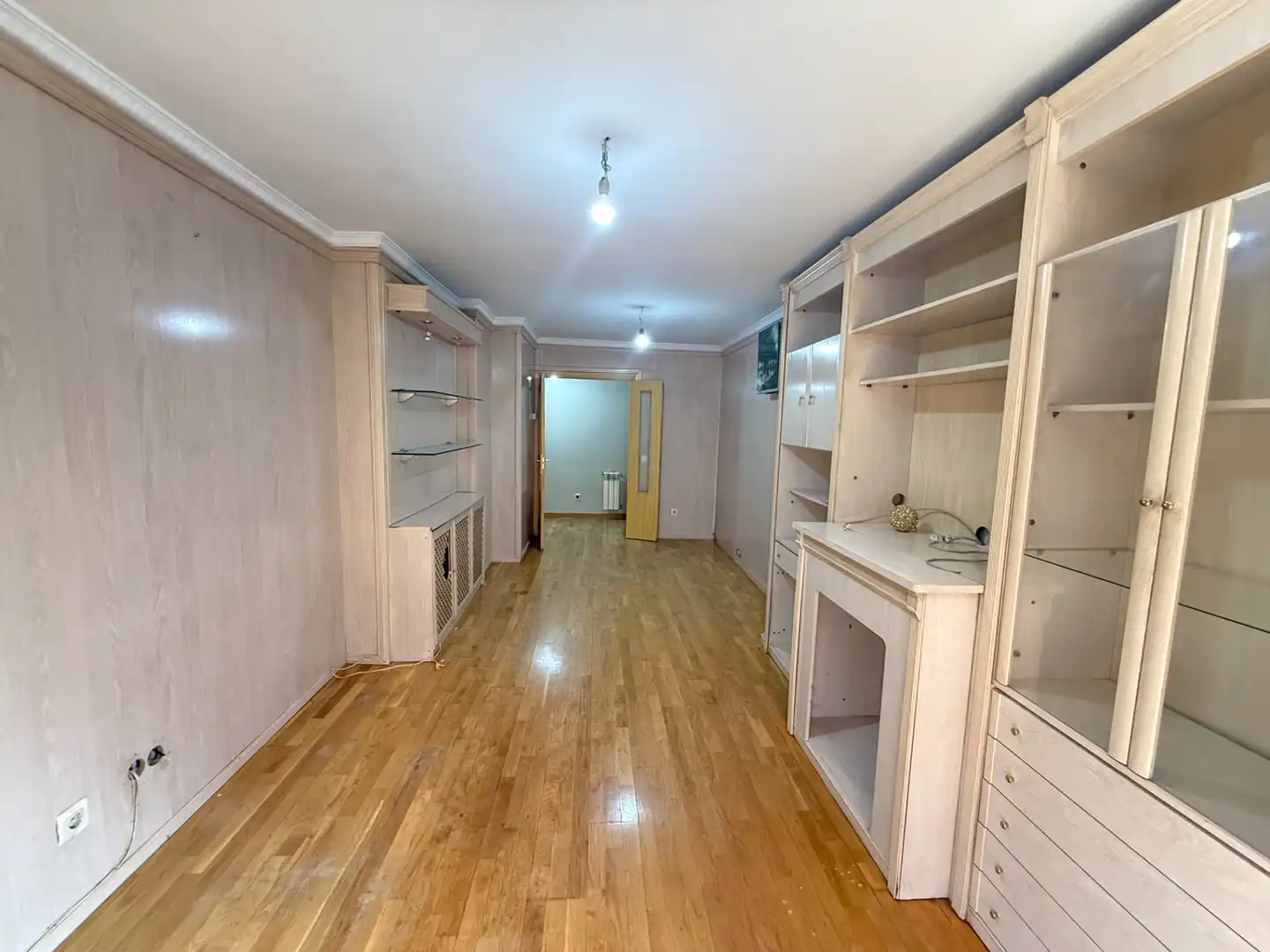 Flat for sale in Madrid  with Air Conditioner, Heating and Storage room