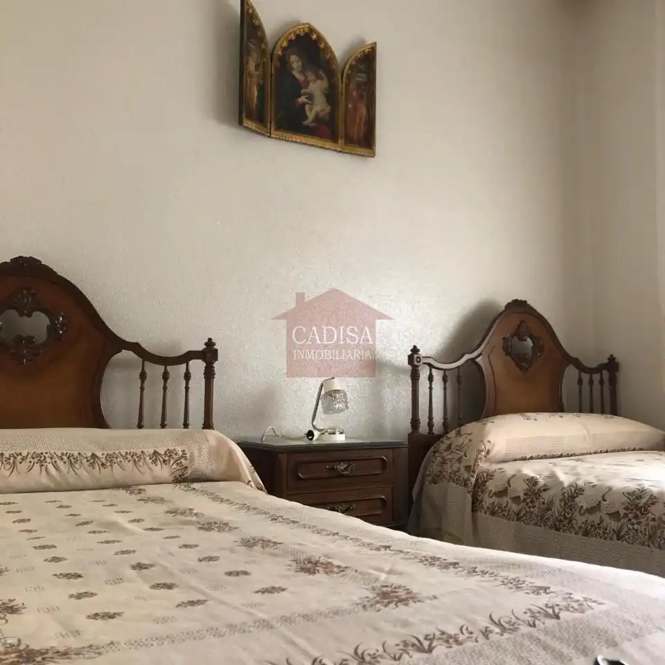 Habitación de Casa o chalet en venta en Santiago de la Puebla con Calefacción, Terraza y Trastero