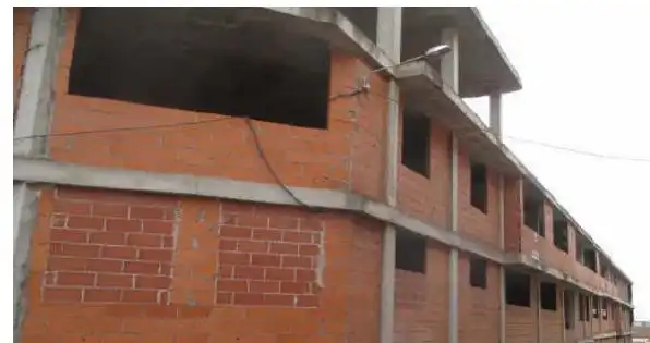 Vista exterior de Piso en venta en Villarrobledo