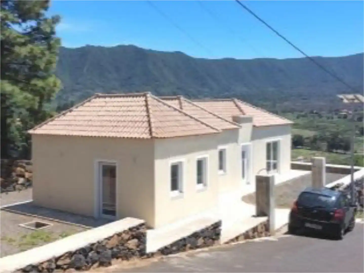 Vista exterior de Casa o chalet en venta en El Paso con Aire acondicionado