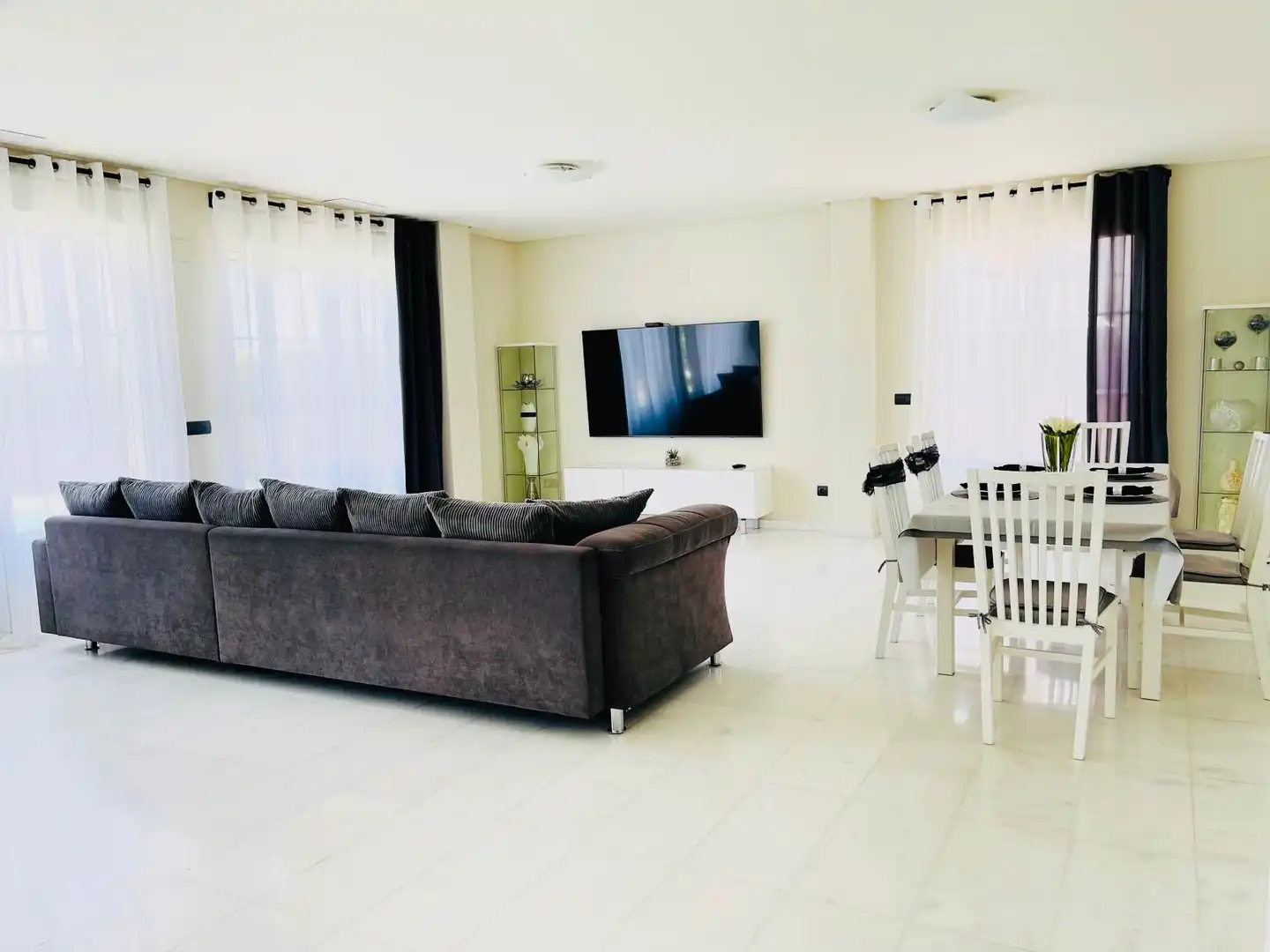 Villa mit Terrasse zum Verkauf in Golf Bahía, imagen 8