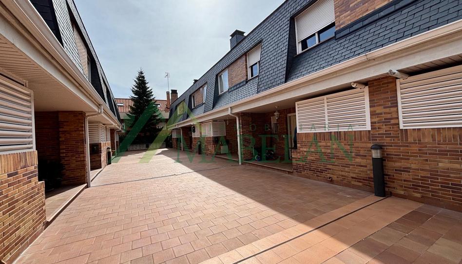 Foto 1 de Casa adosada en venda a Las Matas  - Peñascales, Madrid