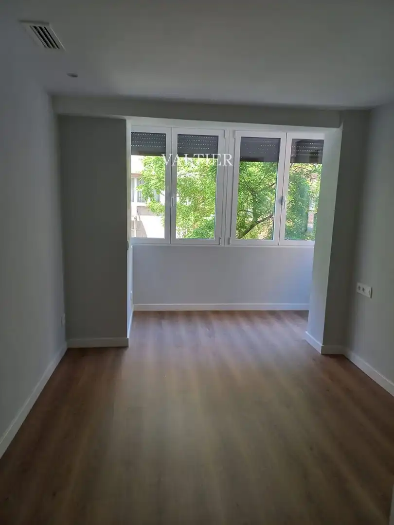 Bedroom of Flat for rent in Madrid  with Air Conditioner