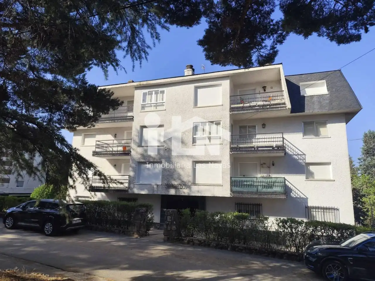 Exterior view of Flat for sale in Las Navas del Marqués   with Heating, Terrace and Storage room