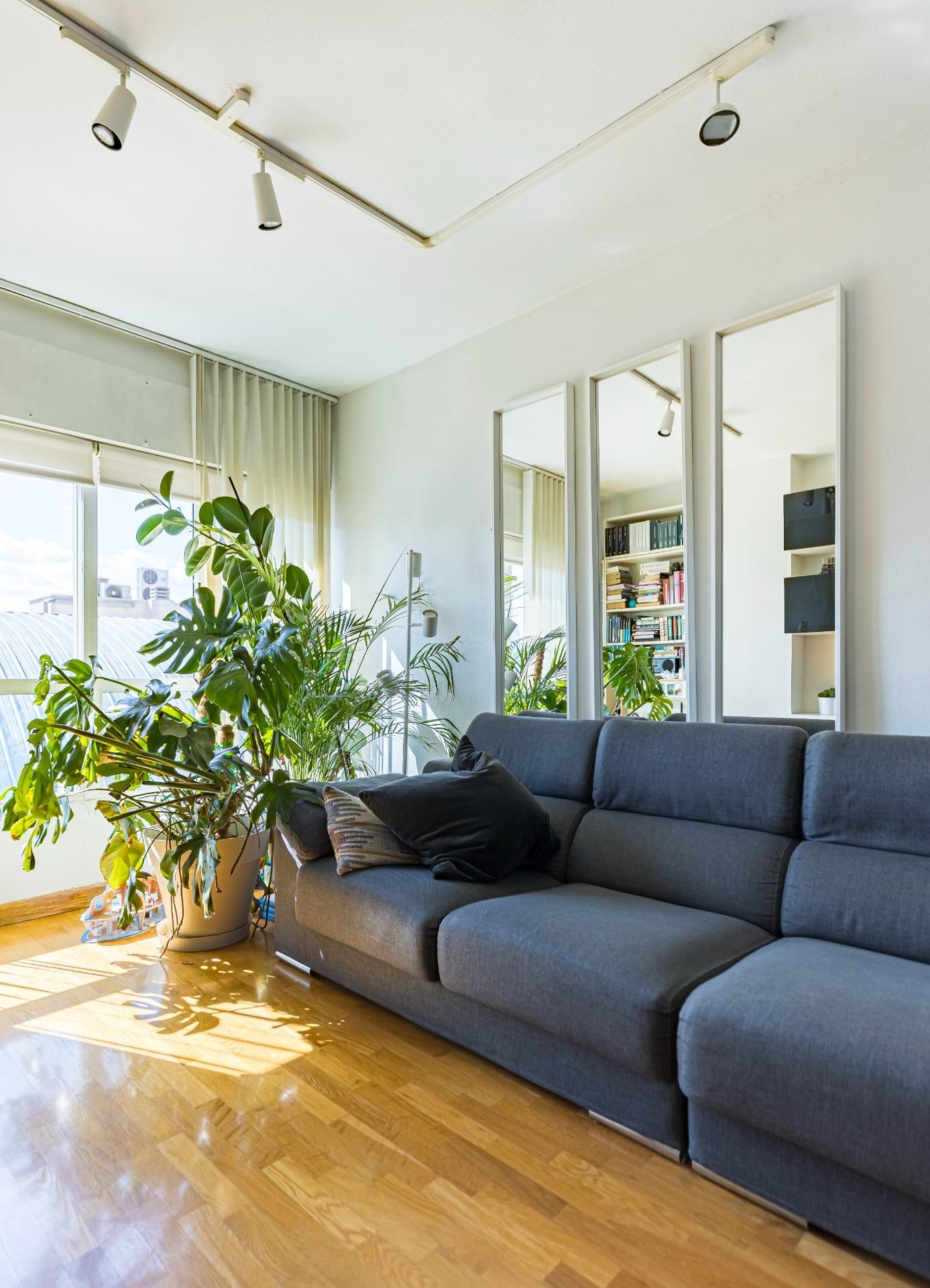 Living room of Flat for sale in  Murcia Capital  with Air Conditioner, Parquet flooring and Storage room