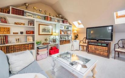 Living room of House or chalet for sale in Pozuelo de Alarcón  with Air Conditioner, Heating and Private garden