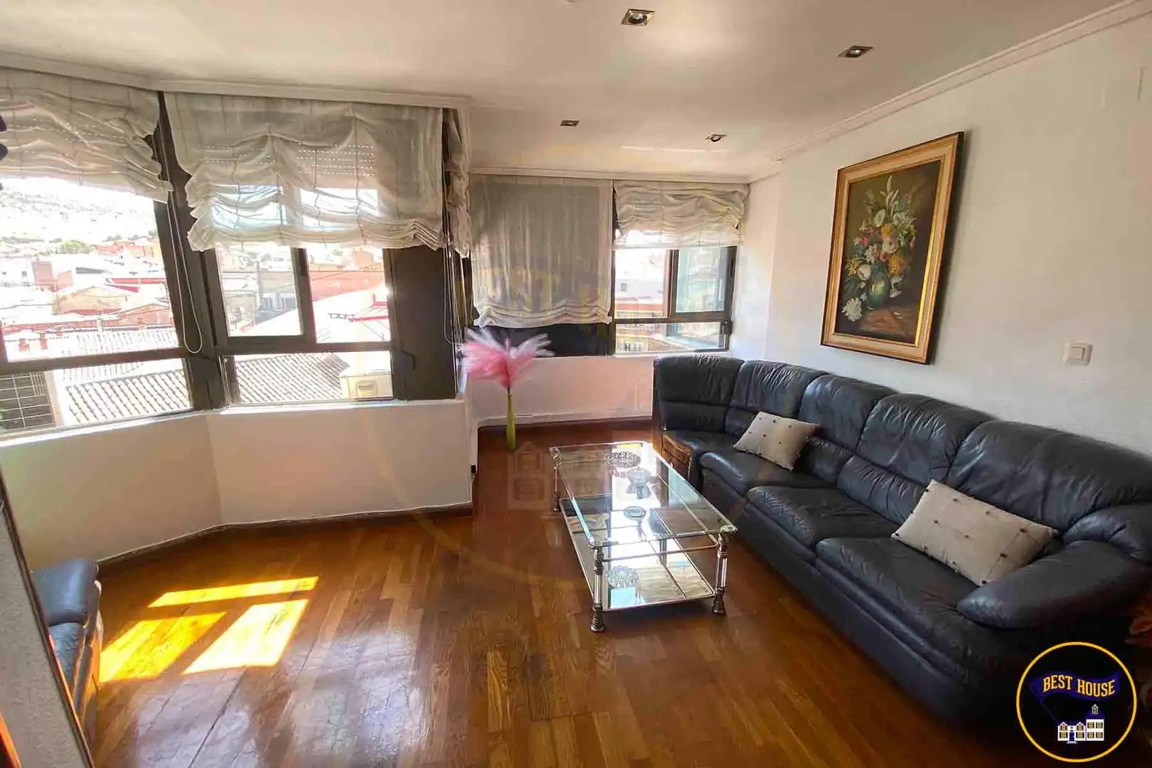 Living room of Flat for sale in Cuenca  with Air Conditioner, Heating and Parquet flooring