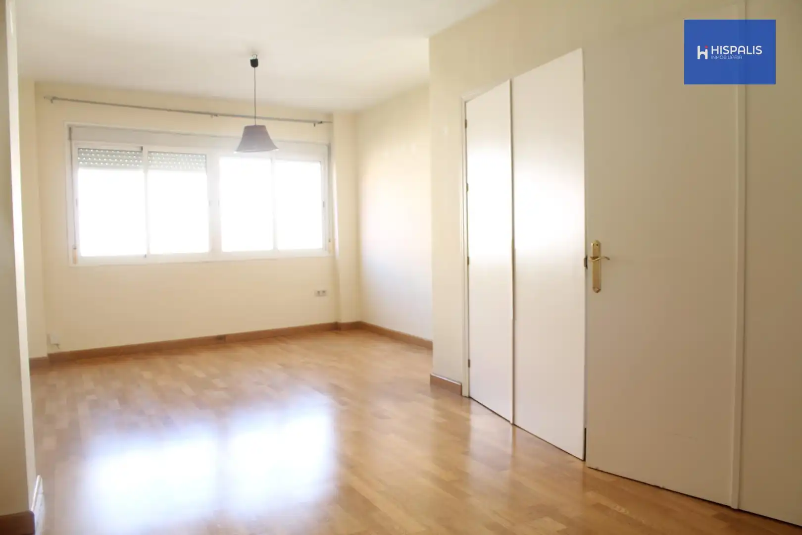 Bedroom of Study for sale in Sevilla  with Air Conditioner and Heating