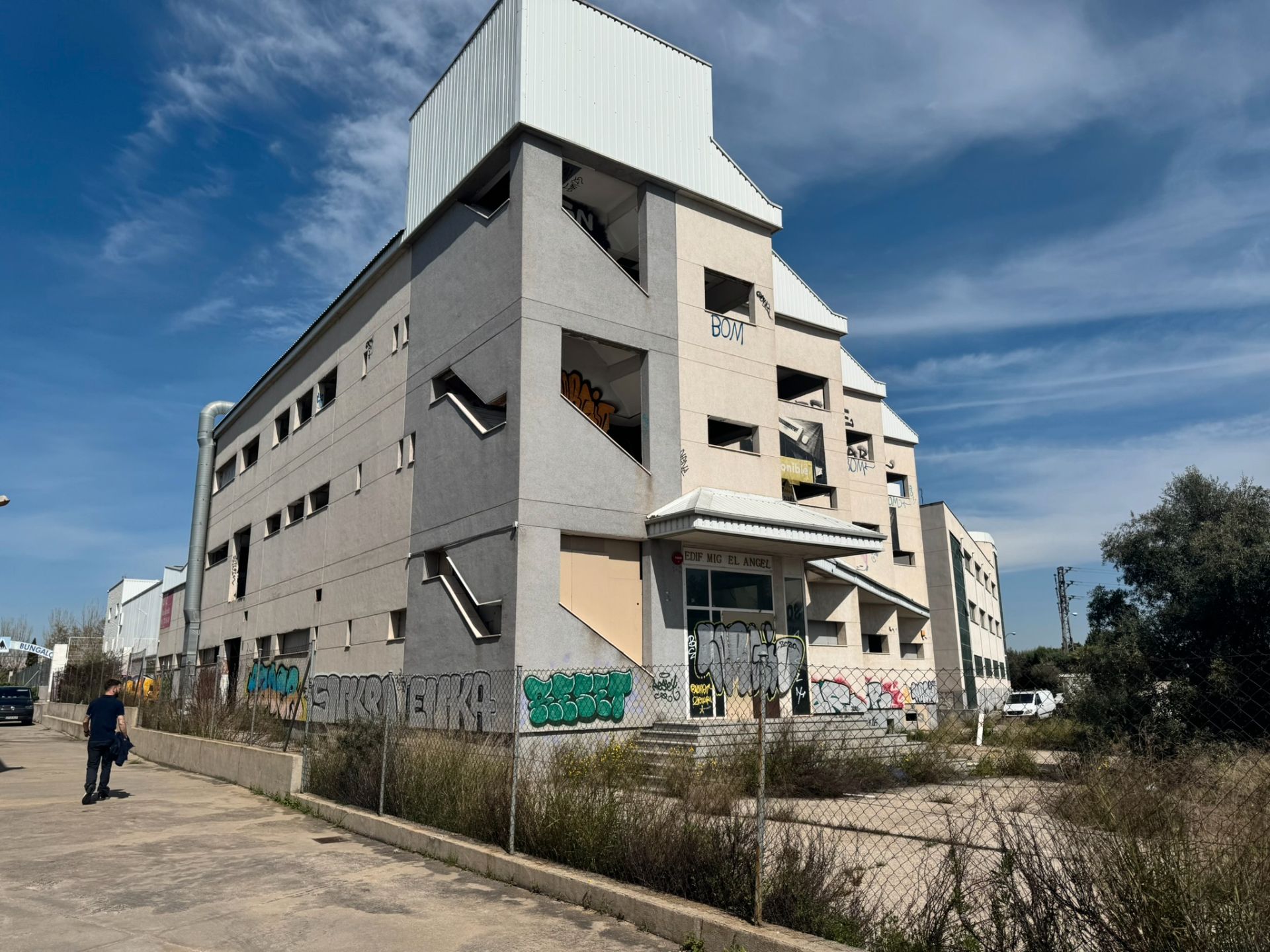 Vista exterior de Edifici en venda en Getafe