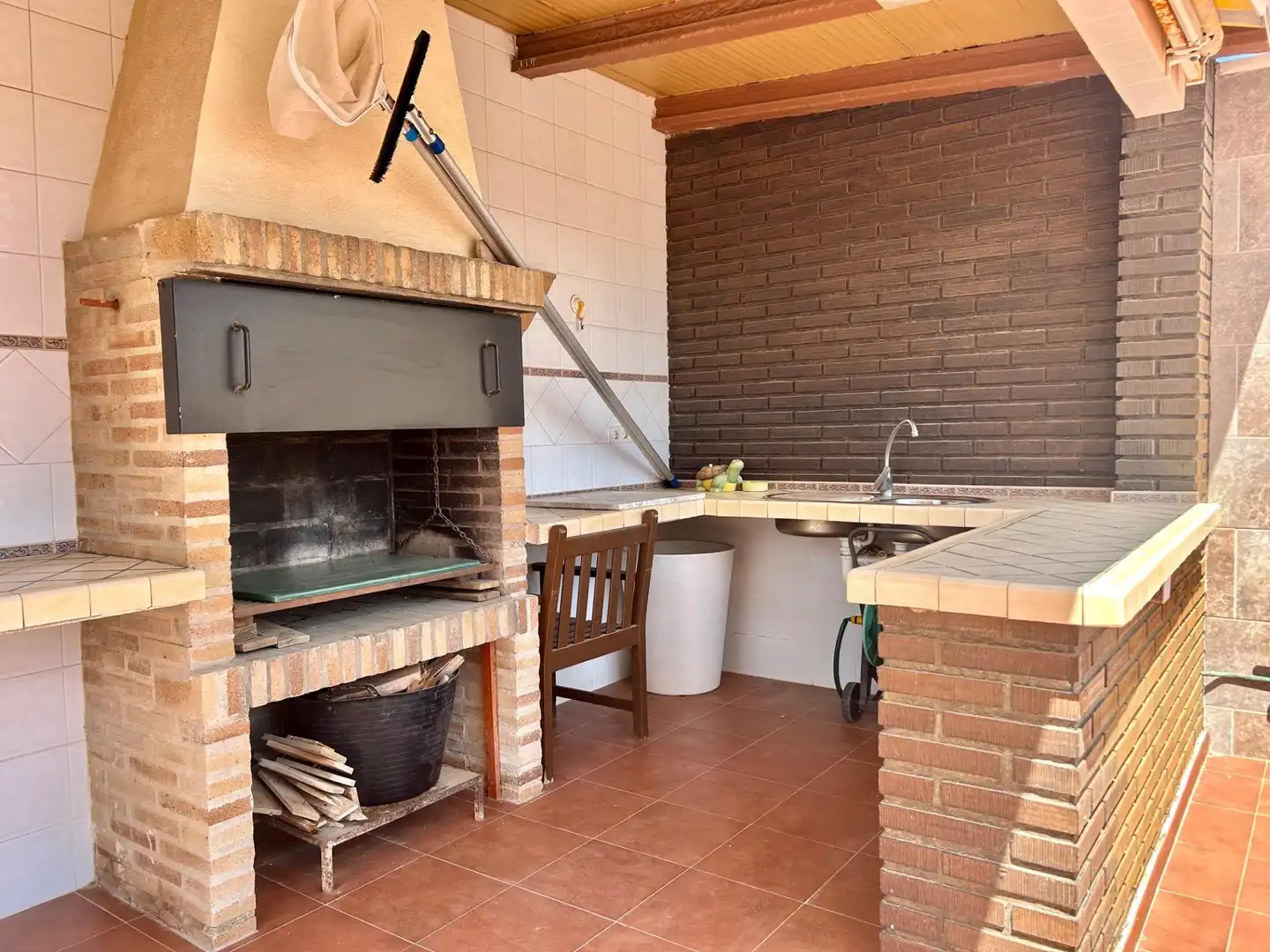 Cuina de Casa o xalet en venda en Torrevieja amb Aire condicionat, Calefacció i Jardí privat