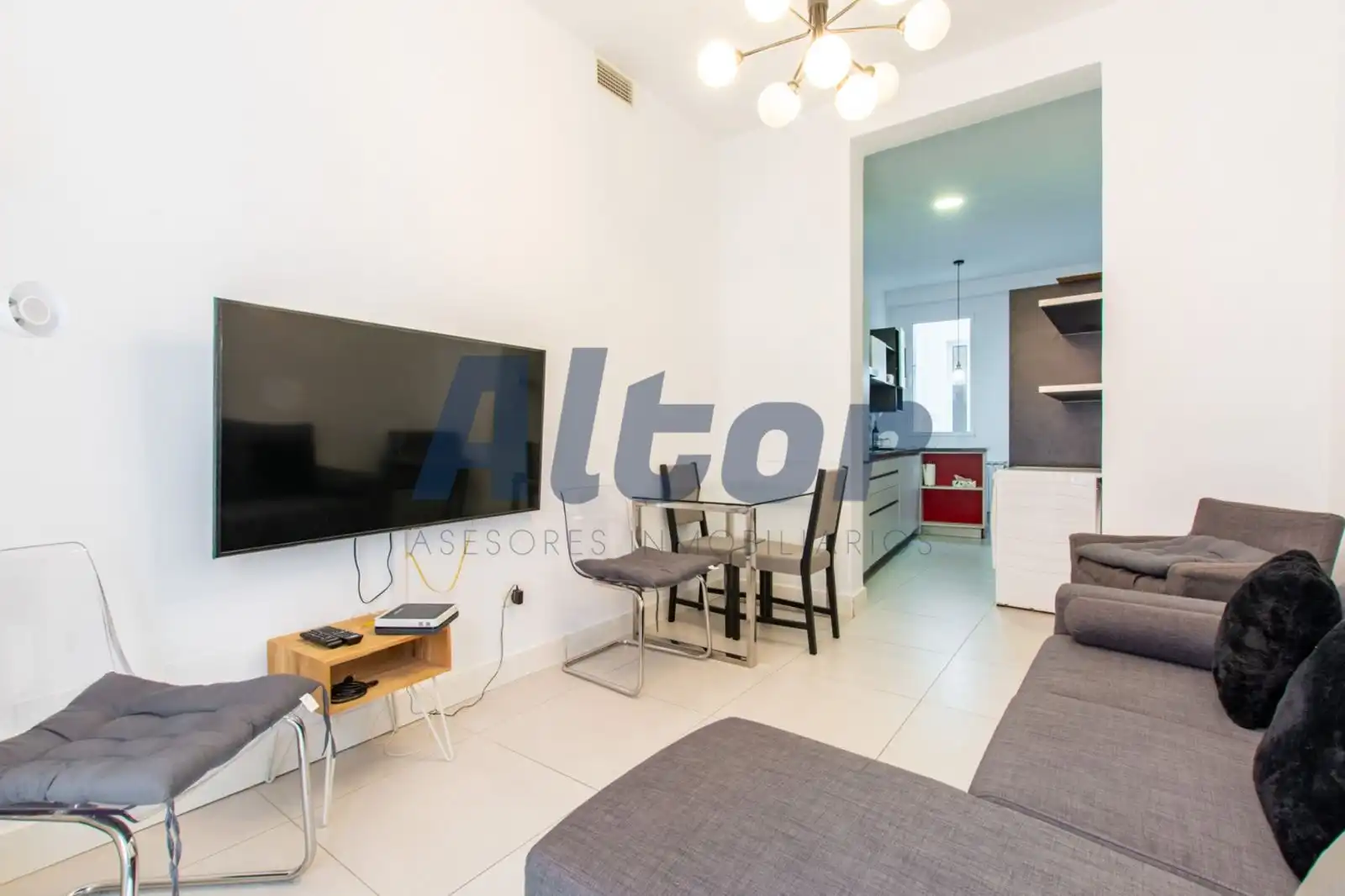 Wohnung zur Miete in DE LA MADERA, Universidad - Malasaña