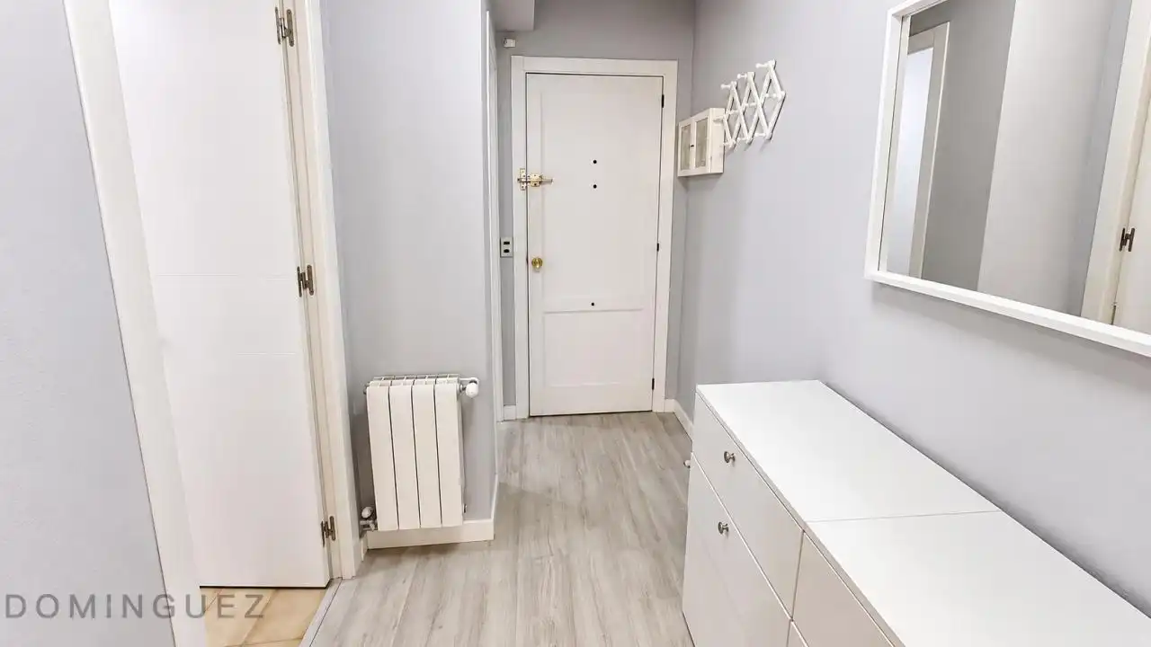 Flat for rent in Vigo   with Heating, Furnished and Balcony