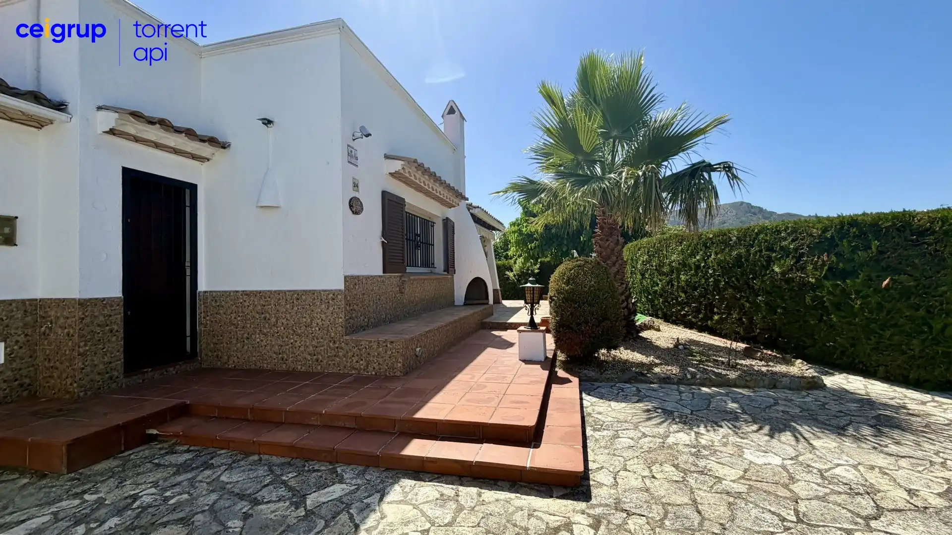 Vista exterior de Casa adosada en venta en L'Estartit con Aire acondicionado, Calefacción y Terraza