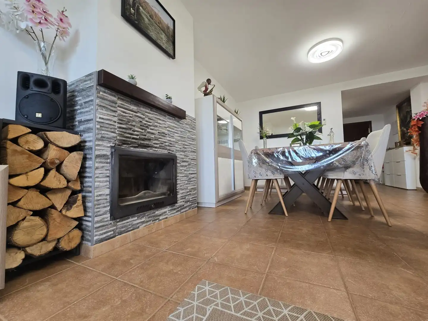 Menjador de Apartament en venda en Sojuela amb Calefacció, Jardí privat i Terrassa