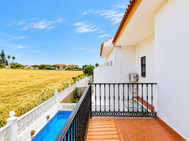 Reihenhaus mit Balkon zum Verkauf in San Pedro de Alcántara