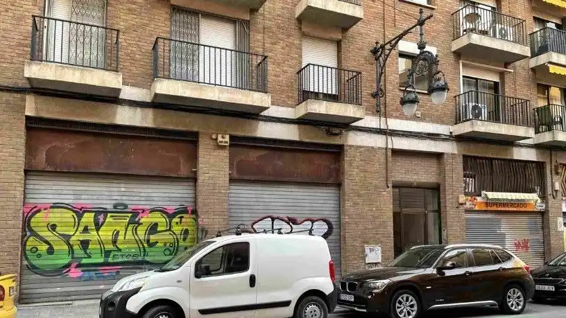 Vista exterior de Local en venda en Tarragona