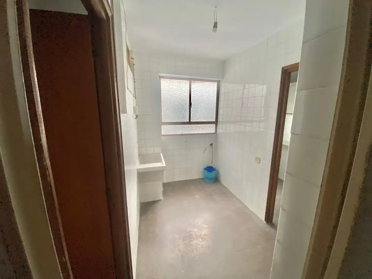 Badezimmer von Wohnung zum Verkauf in Castellón de la Plana / Castelló de la Plana mit Balkon