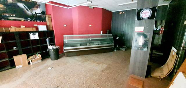 Local comercial en Alquiler en Carrer de Fontanars dels Alforins en Barrio de Patraix
