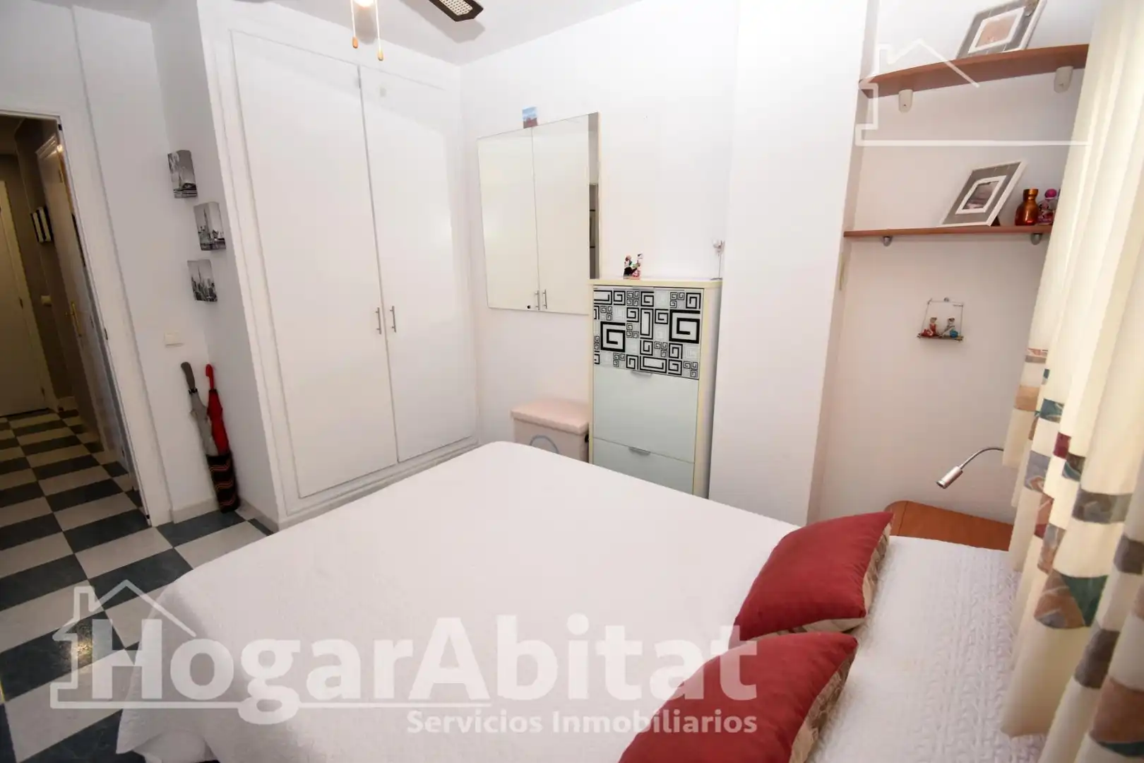 Habitación de Apartamento en venta en Oropesa del Mar / Orpesa con Aire acondicionado, Calefacción y Jardín privado