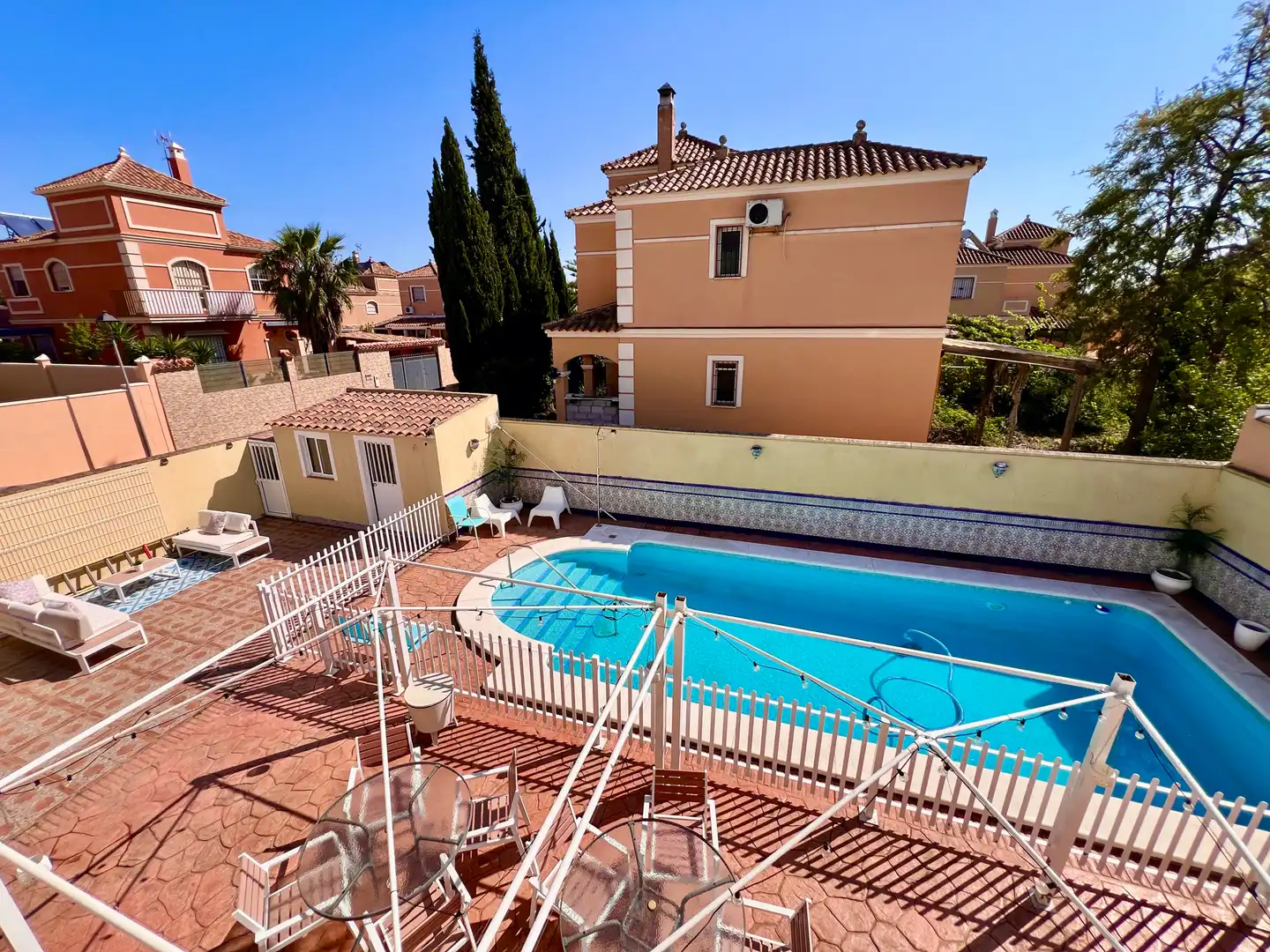 Piscina de Casa o chalet en venta en Espartinas con Aire acondicionado, Jardín privado y Terraza