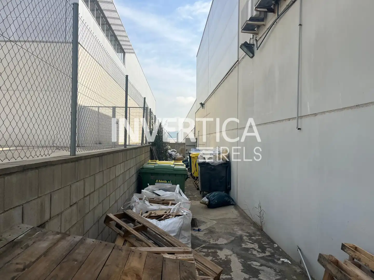 Nave industrial en alquiler en Carrer Xarel·lo, imagen 3