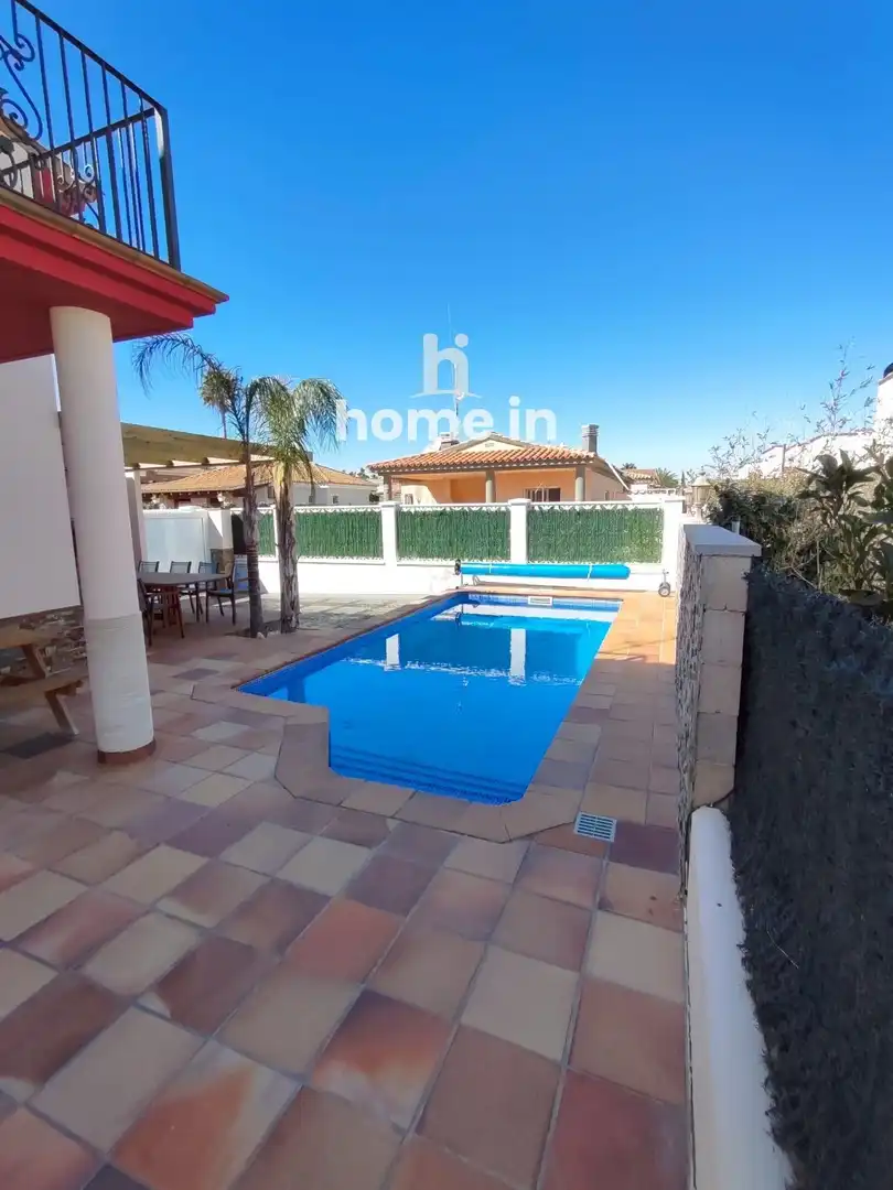 Piscina de Casa o chalet en venta en Deltebre con Aire acondicionado, Terraza y Trastero