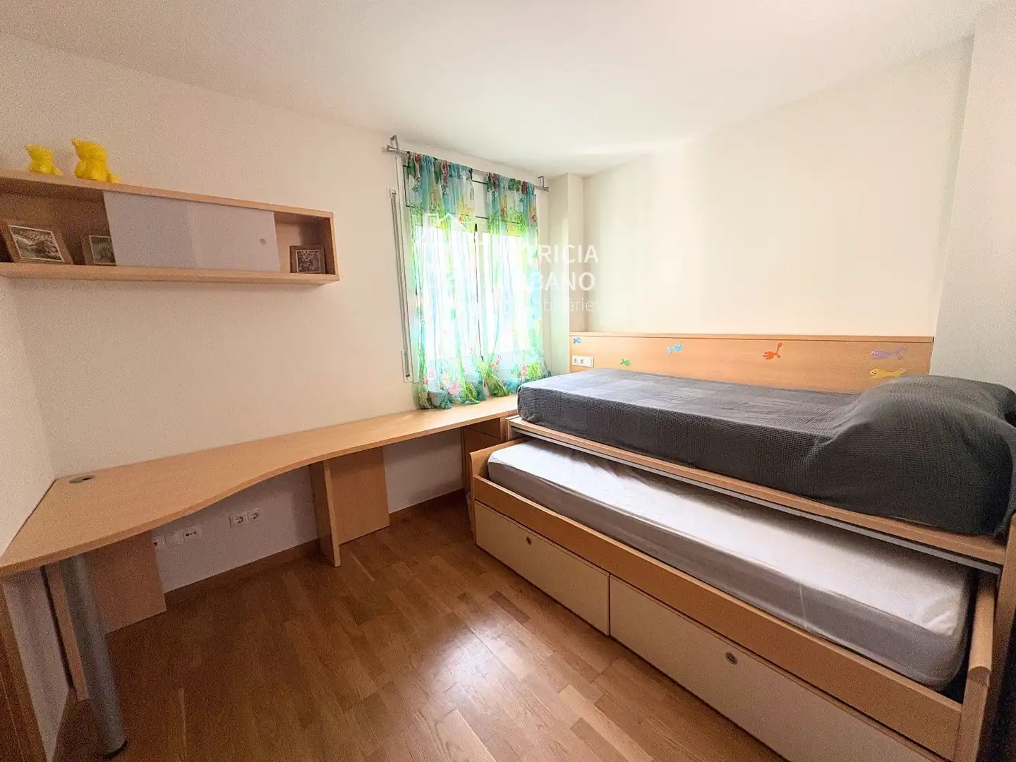 Habitación de Apartamento de alquiler en Cambrils con Aire acondicionado, Calefacción y Parquet